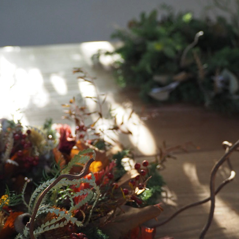 野の実と彩りの wreathe